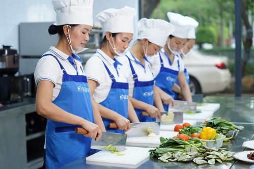 品質(zhì)與服務并驅(qū) 輕喜到家9載領跑家政賽道